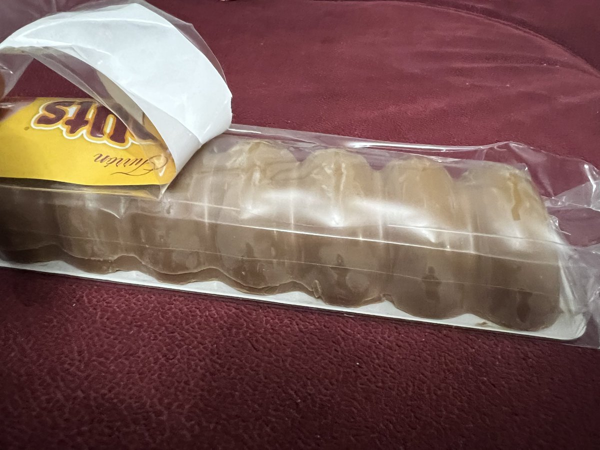DobleFrame's tweet photo. Pues el hecho q lleve el Praliné de Almendras, para nosotros, lo deja en un “bien”; y me esperaba Notable alto cómo mínimo.
#decepción
#elmundoseacaba https://t.co/iHa9iwC91e