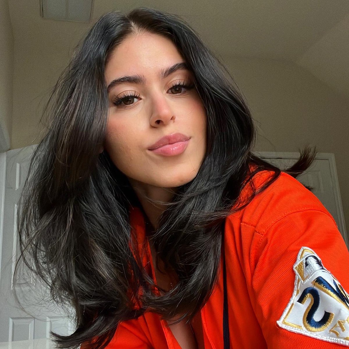 PaulinhaCoutin2's tweet photo. She said she from the H-town🧡 https://t.co/osM0GzDPDn