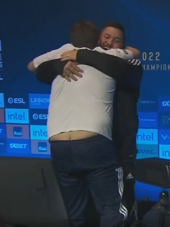 HOUNGOUNGAGNE's tweet image. Vitality wins &amp;amp; we get to see Zywoo's asscrack!! What a day!!!