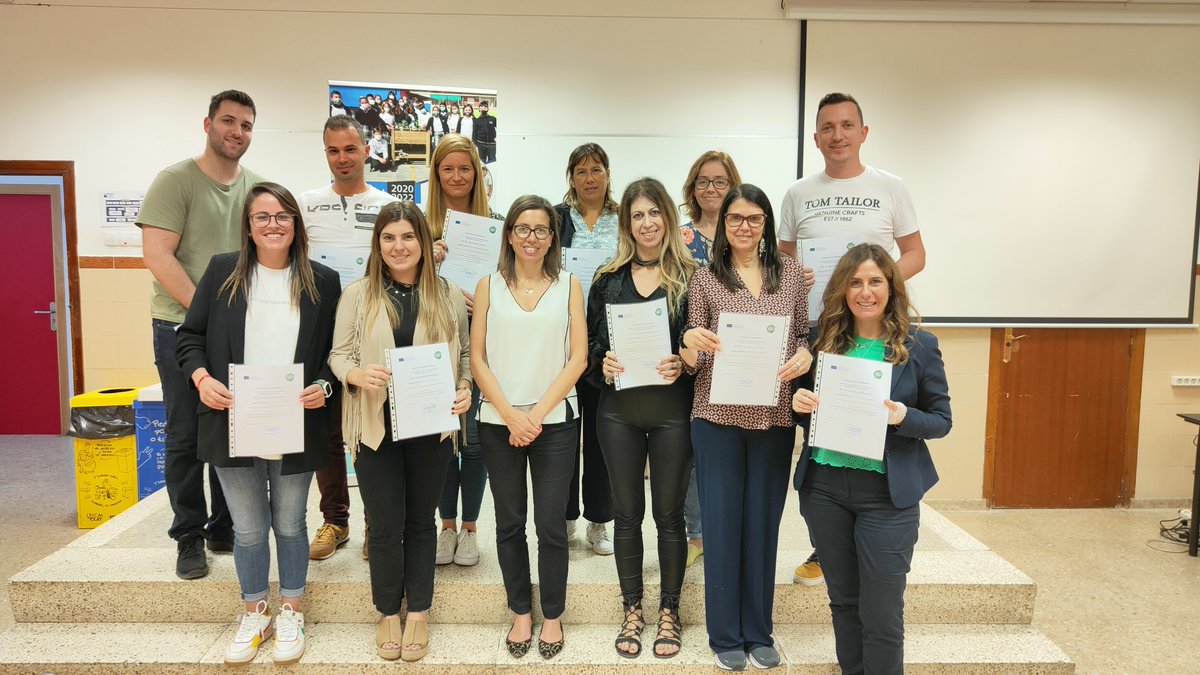 werworld1's tweet photo. On our website you can find a summary of the fifth transnational meeting that we celebrate at Colegio Engeba and some of the pictures of the meeting.
https://t.co/ZedrfhsqH8
#ErasmusPlus #erasmuslife #erasmusplusproject  #werworld #science #sustainableworld #sustainability https://t.co/ueDtGVLBnG