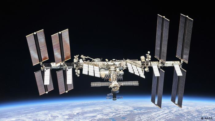 SatelitesArg's tweet photo. 🔴 ATENCIÓN, HOY tendremos un ESPECTACULAR paso de la #ISS sobre #BuenosAires 🛰🌟

• Horario: 19:52 - 19:57
• Direccion: SO a NE
• Elevación máxima: 19:45 • 70° (CABA) https://t.co/N0t3h8Nuro