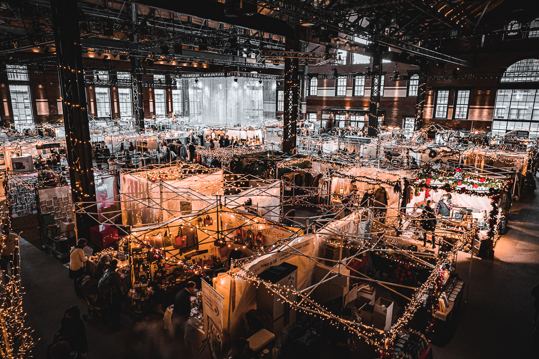 The SoWa Winter Festival is back and more jolly than ever! Starting November 25, this festive holiday event features over 100 local artists, designers, makers, gourmet food + beverages, and entertainment. 

All the details: bit.ly/3zEobMd