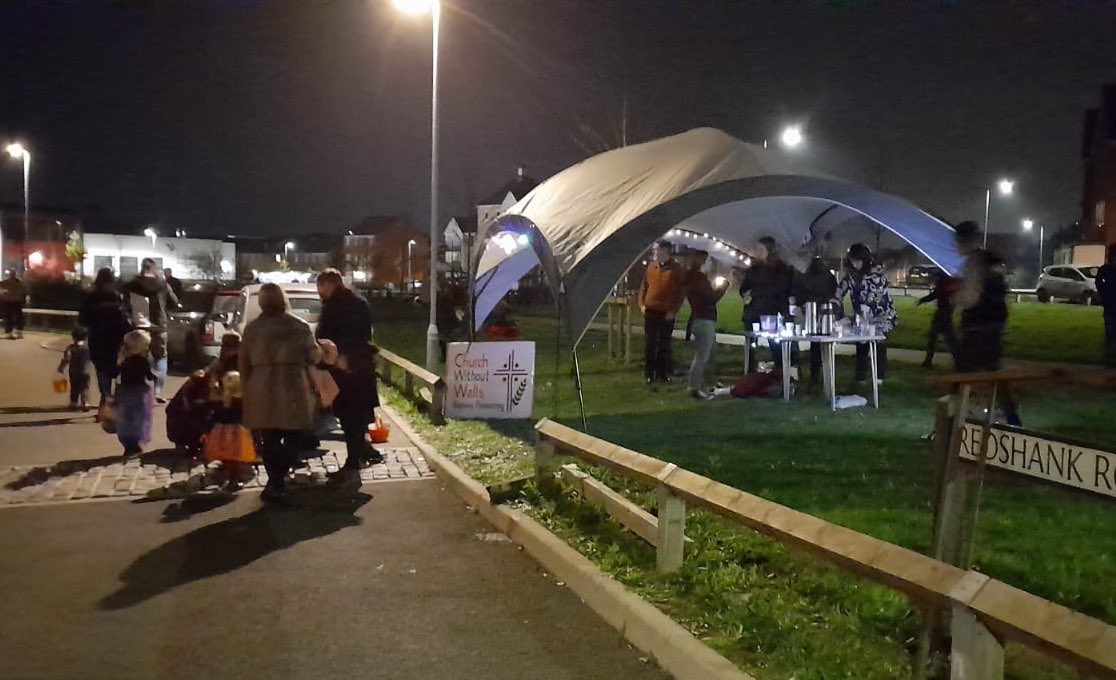 revwendy's tweet photo. Mixed economy church is so rich: Church Without Walls Halloween Hospitality - hot chocolate and gifts of ‘Light bulbs’ in Lakelands and Oakwood Meadows, Stanway; ‘Light a Candle for a Loved One’, All Souls service ⁦@SaintAlbrights⁩ ⁦@chelmsdio⁩ https://t.co/EcEtHy1C5A