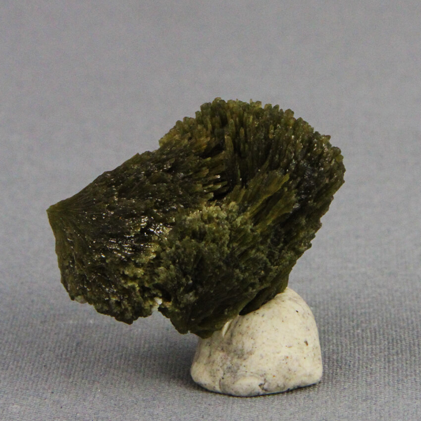 Divine and very rare top-quality Epidote crystal-fan from a new location in Lima Province, Peru: https://t.co/UCE0p43w6e
#Epidote
#Epidotecrystal
#fanshapedepidote
#buycrystals
#crystalshop
#fineminerals
#crystalspecimen
#epidotespecimen
#crystalsforsale
#wheretobuycrystals https://t.co/KTwCW9W9J2