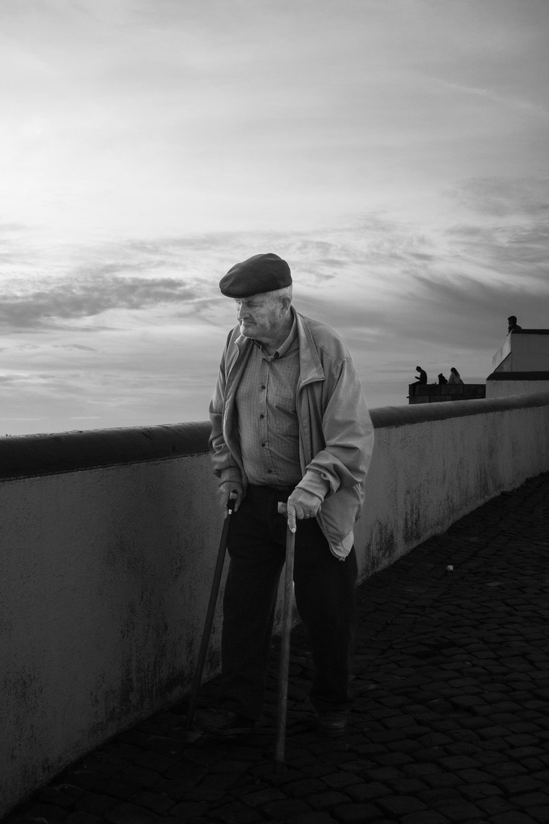 How many times has he walked these streets? What stories does he have to tell?
#Monochrome 
#streetphotography 
#ricohgriiix