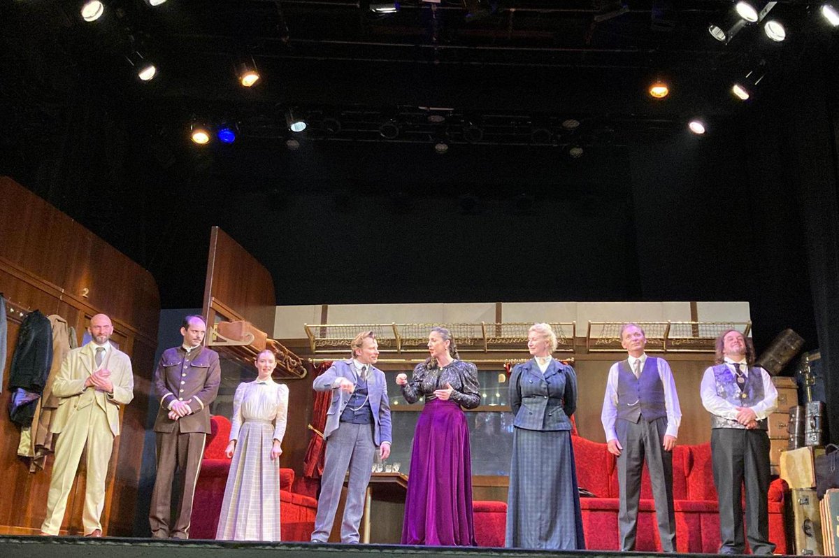 « Les Voyageurs du crime » : un imbroglio policier digne d'Agatha Christie parismatch.com/culture/specta…