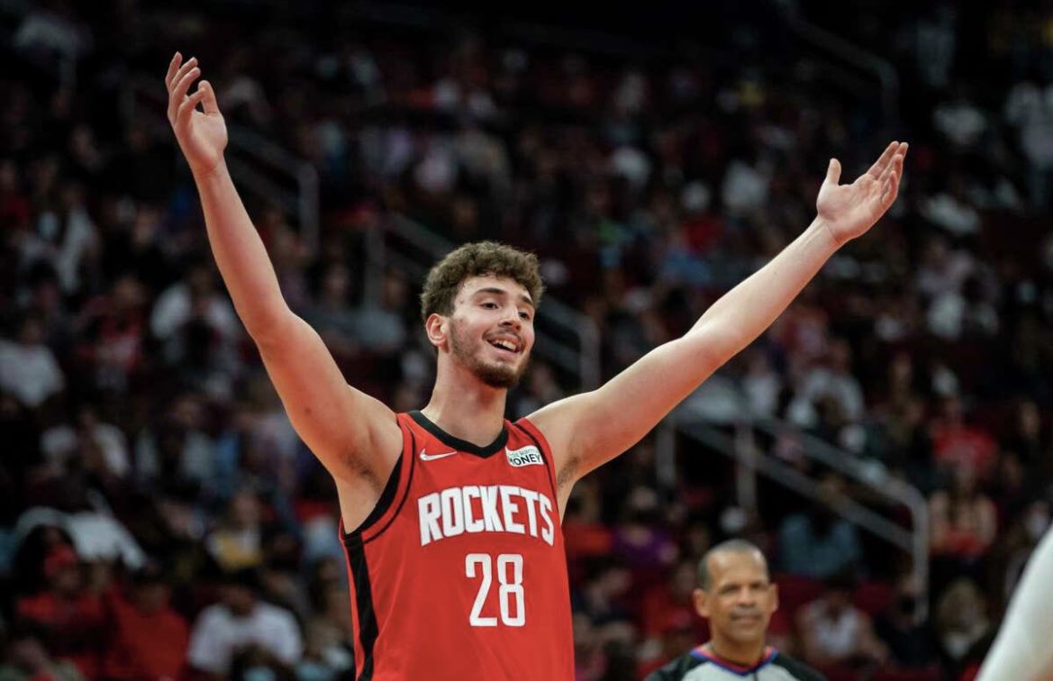 Top 10 most efficient players in post ups based on PPP (per @SynergySST)

1. Alperen Sengun (1.320)
2. Christian Wood
3. Luka Doncic
4. Nikola Jokic
5. John Collins
6. Kristaps Porzingis
7. Pascal Siakam
8. Jusuf Nurkic
9. Anthony Davis
10. Nikola Vucevic

(Minimum 15 poss.) https://t.co/Zr9KApMXrA