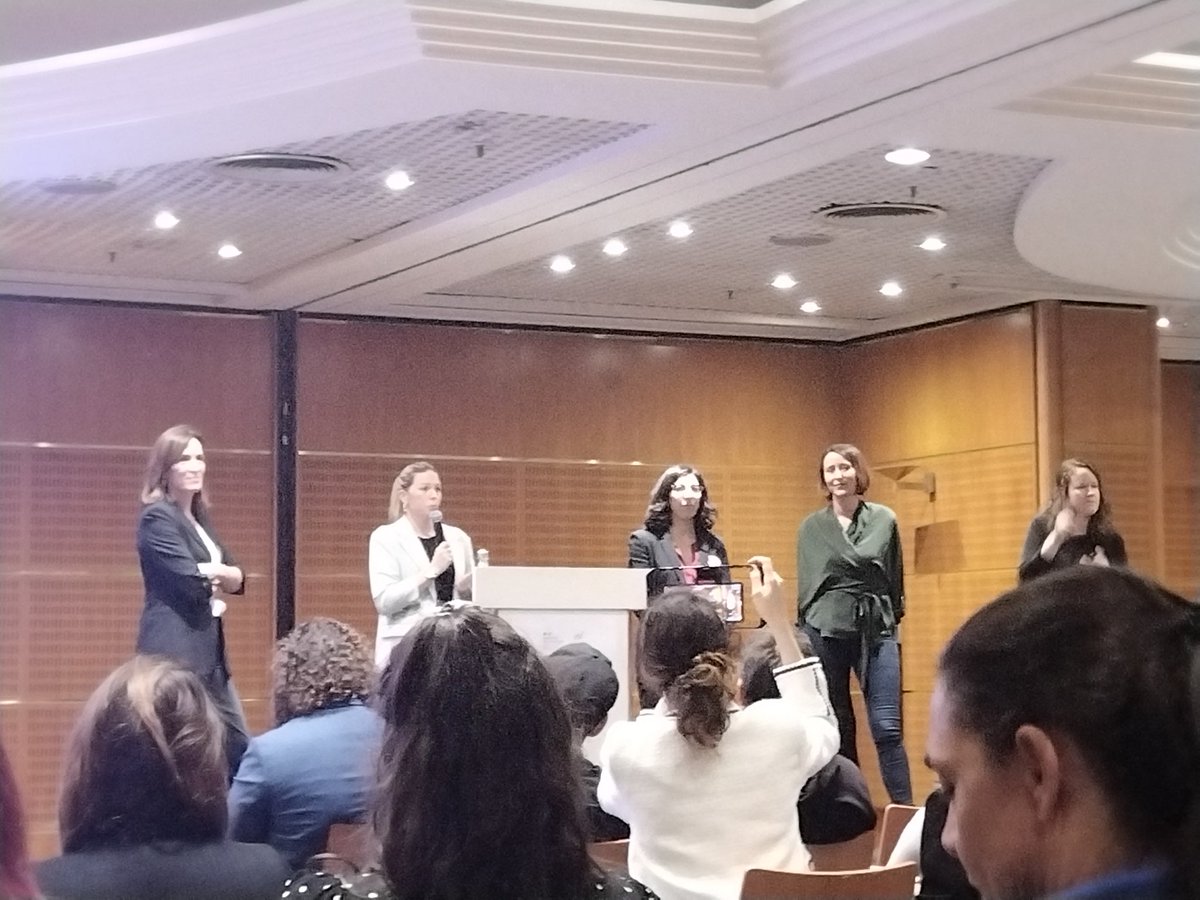 Soirée <a href="/wig_fr/">Women in Games 🇫🇷</a> en présence de la Ministre de la Culture <a href="/RimaAbdulMalak/">Rima Abdul Malak</a>, <a href="/JulieDjoule/">Julie Chalmette</a>, @audreyleprince, <a href="/mfalaize/">Morgane Falaize</a> et <a href="/trilogueinterpr/">Trilogue Interprétation</a> avec <a href="/FlorineLP/">Florine Leprince</a> 🥳