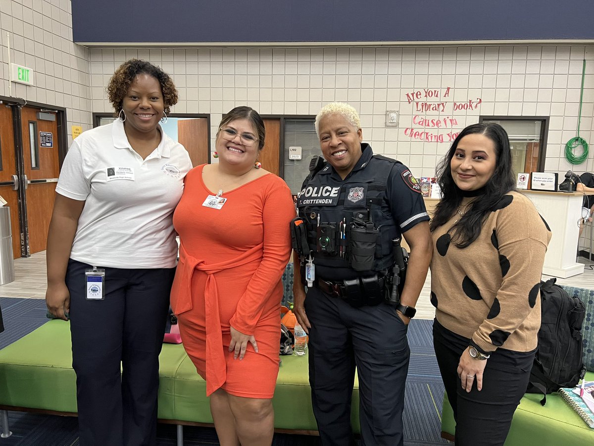 HISDPDCORE's tweet image. Young ladies expo at Westside High School. @HISDPolice @HISDPDChief @HoustonISD @WestsideHigh