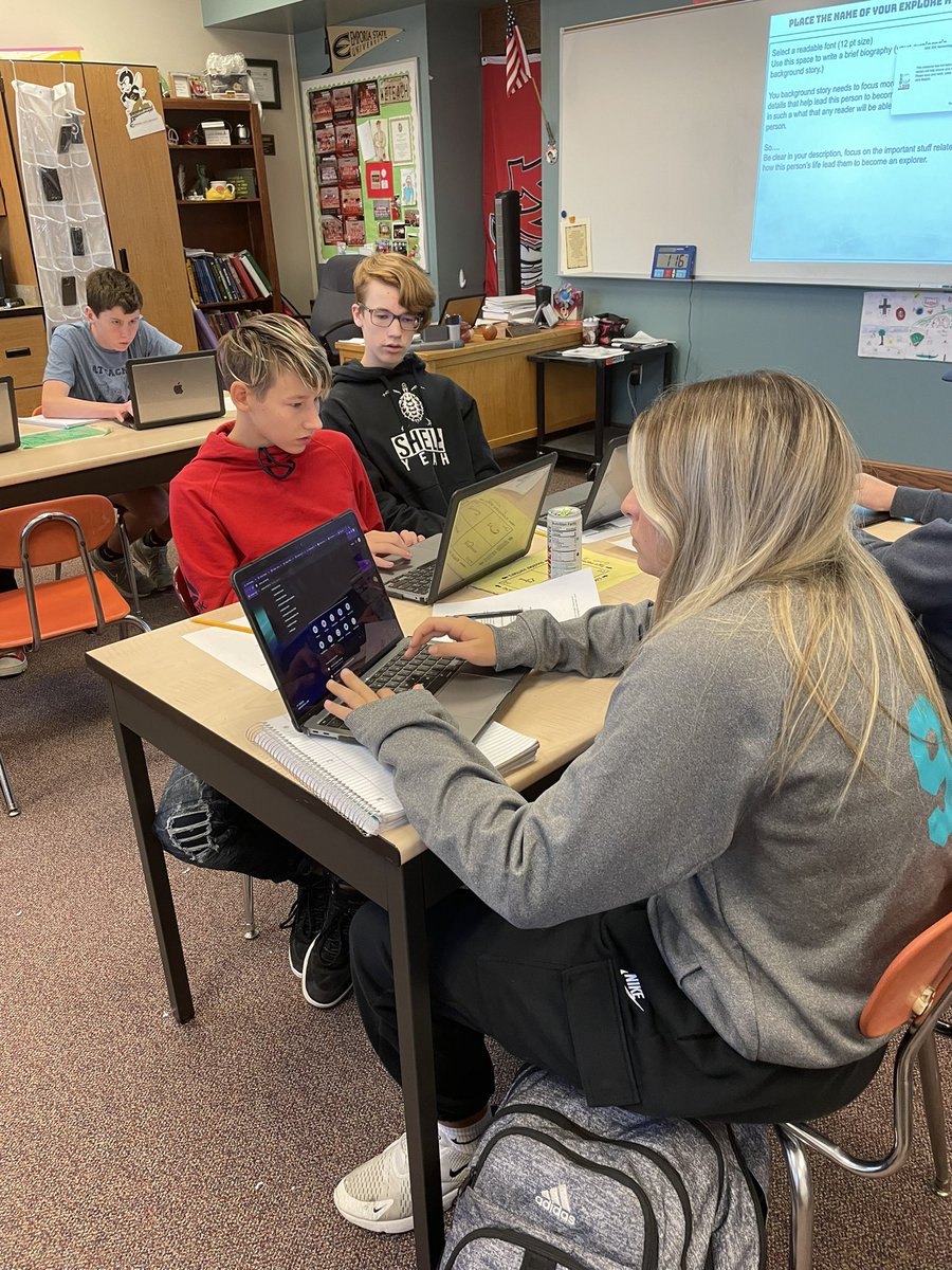 mrtopliff's tweet photo. I always enjoy when we create our own virtual museums. World History tackling the complex story of global exploration, the full story. #CompleteHistory @NHTOYMc @glennw98 
@JulieSchrum320 https://t.co/yMcIq3C6s2