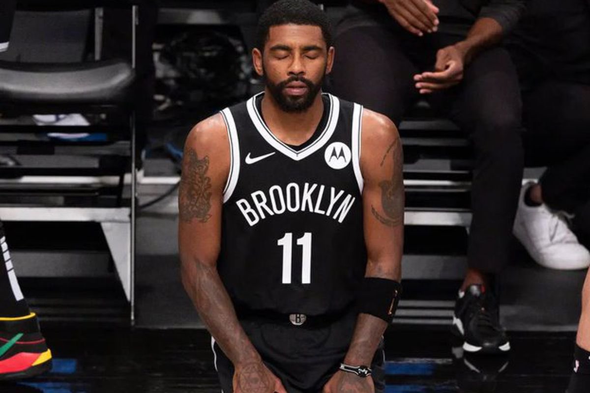 MUSICANDBUILDS's tweet photo. Kyrie in a mostly black business
But the black players won’t help defend him publicly

Kapernick In a mostly black league couldnt get enough black players to support him publicly

Kanye in a mostly black business
But cant get black rappers to publicly support him

SELLOUT CULTURE https://t.co/kB9PKpLCs0