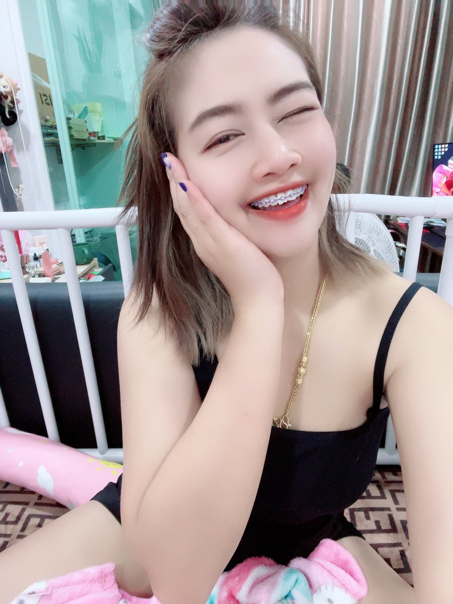 Supamat_Nuna's tweet photo. จงเลือกใช��ชีวิตให้มีความสุข..เวลามันมีจำกัด 😭🖤🥀 https://t.co/NZytB5wQet