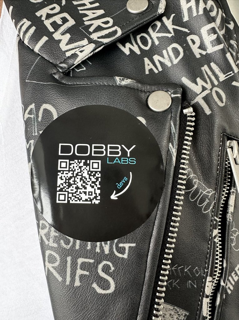 DobbyProtocol's tweet image. What a great vibe on @NFT_NYC 😍

Memories are being made, some incredible folks are met, and our CEO @tomassjanca made the foundation for dozens of collaborations so far!

You can't miss him. If you meet the guy with the coolest jacket, he is ready to talk.😎

#NFTLondon2022