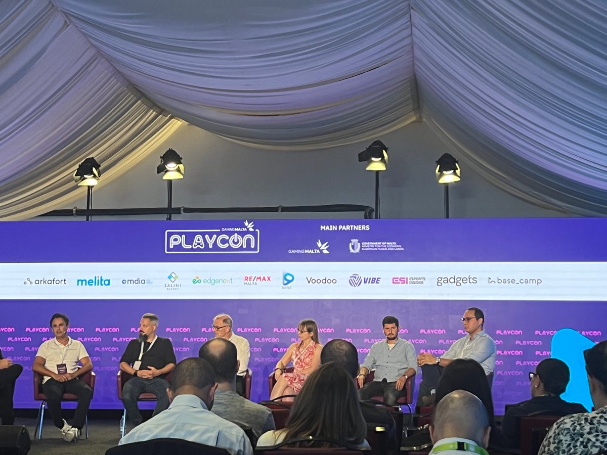 edgenexttech's tweet photo. We are at #Playcon2022.

From Pong👾 to Esports 🎮, EdgeNext is honored to support the gaming industry on its fast-growing journey!

It's exciting to look forward to what lies ahead in the gaming industry! ✨

#playcon2022 #EdgeNext #gaming #CloudGaming #esports https://t.co/aGehTQruXQ