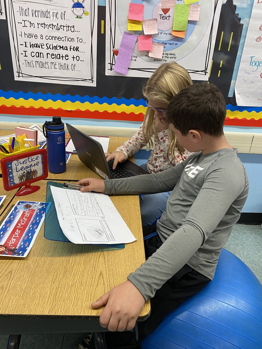MVS_MrFont's tweet photo. Creating digital presentations to teach about different U.S. landmarks and symbols. Thanks for sharing Mrs. Gembarski. #TeamThirdGrade #MVSRoom21 https://t.co/HOOz39M71m