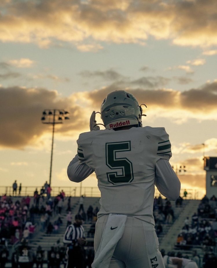 Max Phenicie tweet media