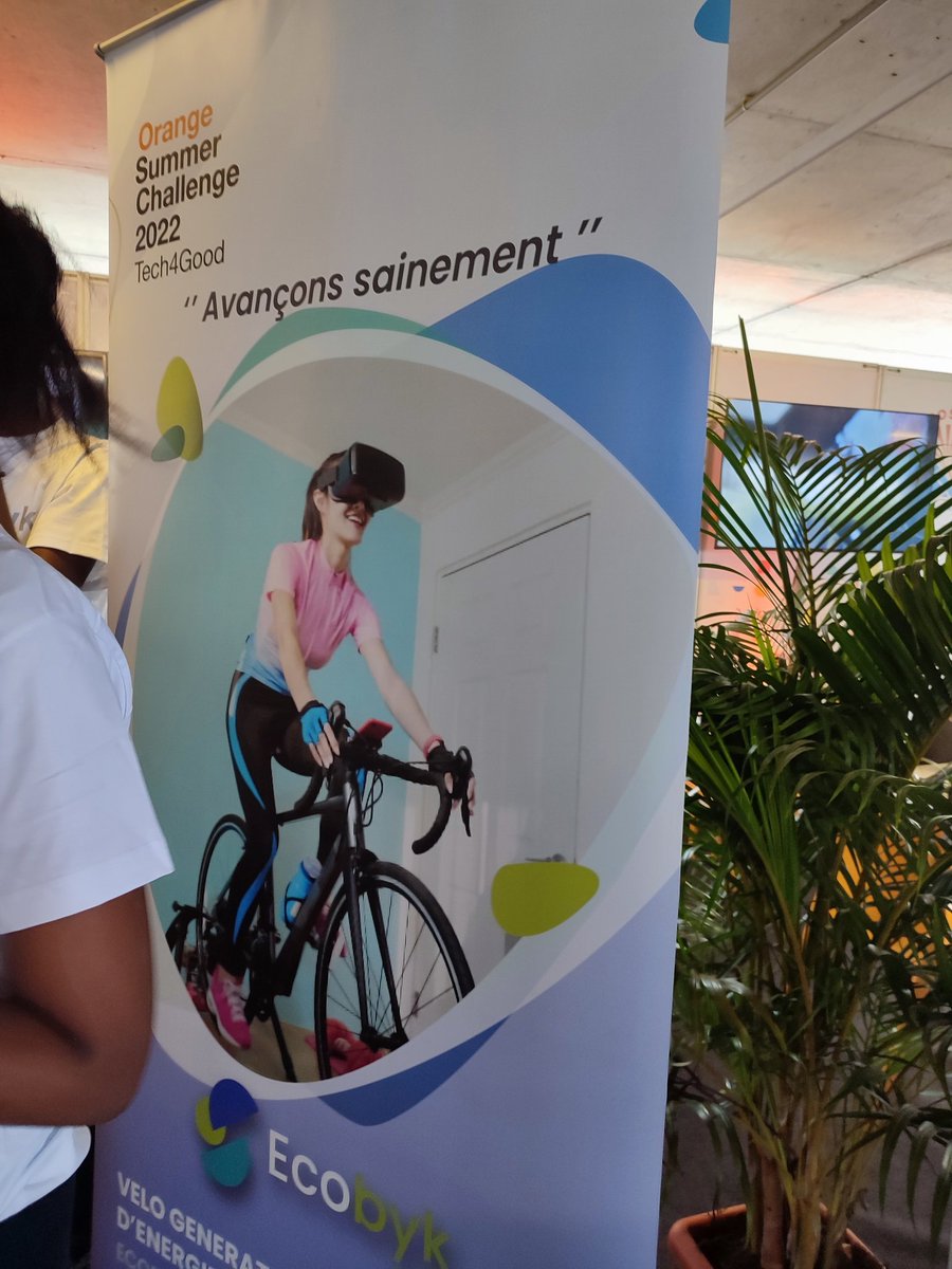 edithbrou's tweet image. Classé 2eme 👉 le projet Ecobyk qui reçoit un chèque de 2.000.000 FCFA du #OrangeSummerChallenge2022

#OSC2022 #OperateurDigitalEngag