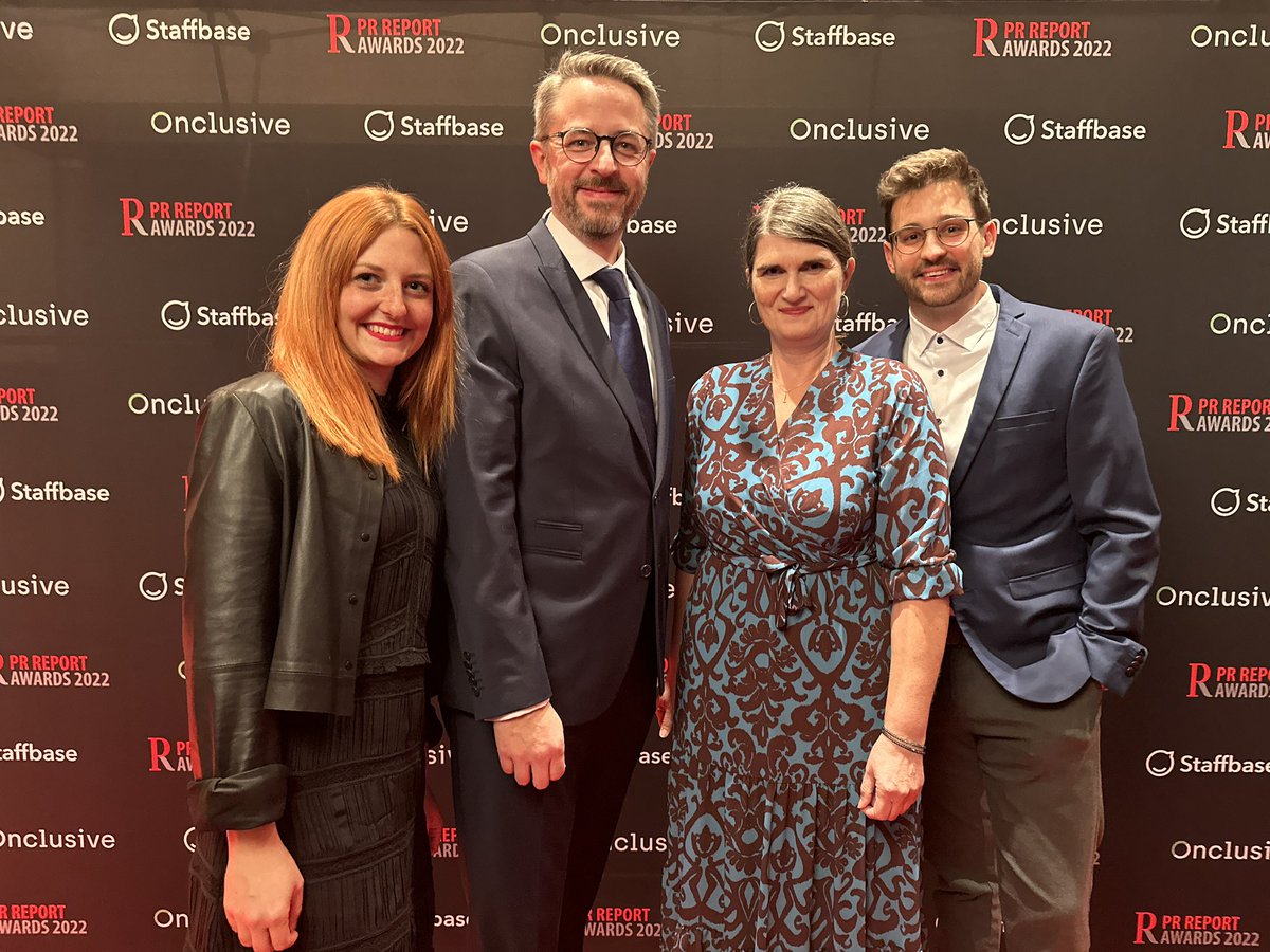 Und weil ein erfolgreicher Recruiting-Tag gefeiert werden will, sind wir heute abend noch bei den #PRRAwards und feiern herausragende Kolleg:innen und ihre Kampagnen. Wir greifen dann nächstes Jahr wieder an!