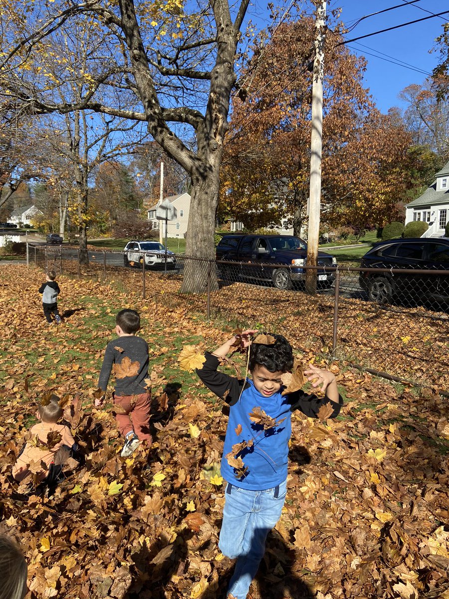 Oh to be a preschooler on a warm fall day! <a href="/kpoissonbbc/">Kristen Poisson</a> <a href="/kcrebasehps/">Karen Crebase</a>