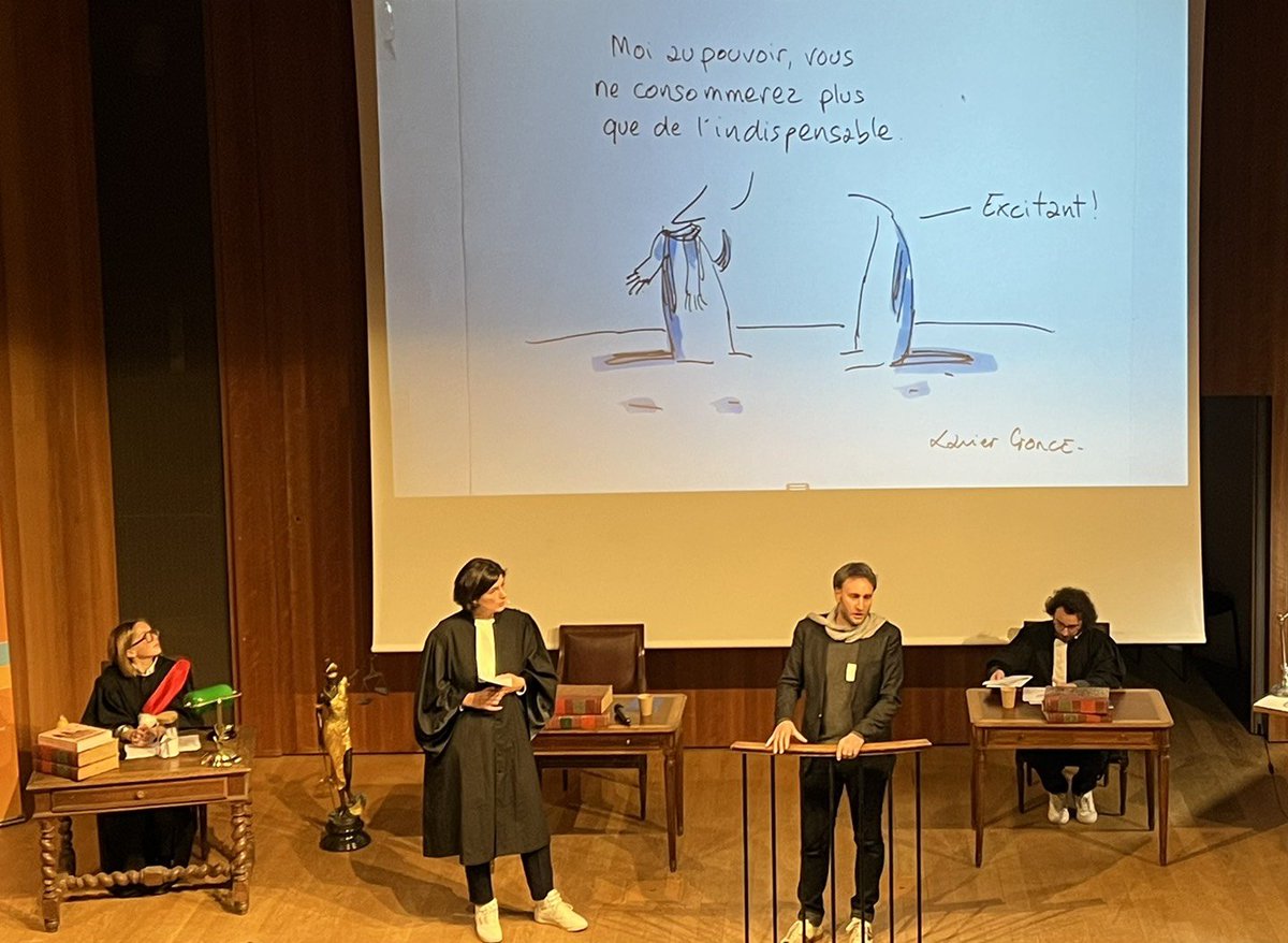 BSRnews's tweet photo. Devons-nous décroire pour prospérer, le Tribunal pour les Générations Futures a commencé ! Premier témoin à la barre @VinczeDegrowth, pour qui ‘la sobriété et le partage de valeurs sont les seules voies envisageables pour un futur viable. #BSRConnect @USBEKetRICA @PetitPalais_ https://t.co/S43kIw7pWJ