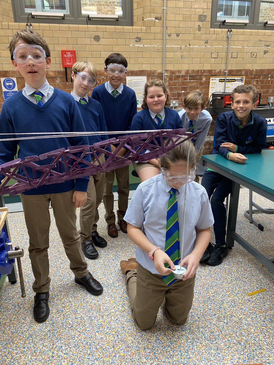 Josie and Arthur show off their ‘world’ record beating crane that supported an amazing 6.7kg in today’s testing session. Such worthy winners! #structures #year7 #maidavaleschooldt