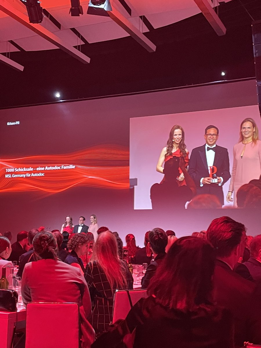 AntoniaGo tweet media