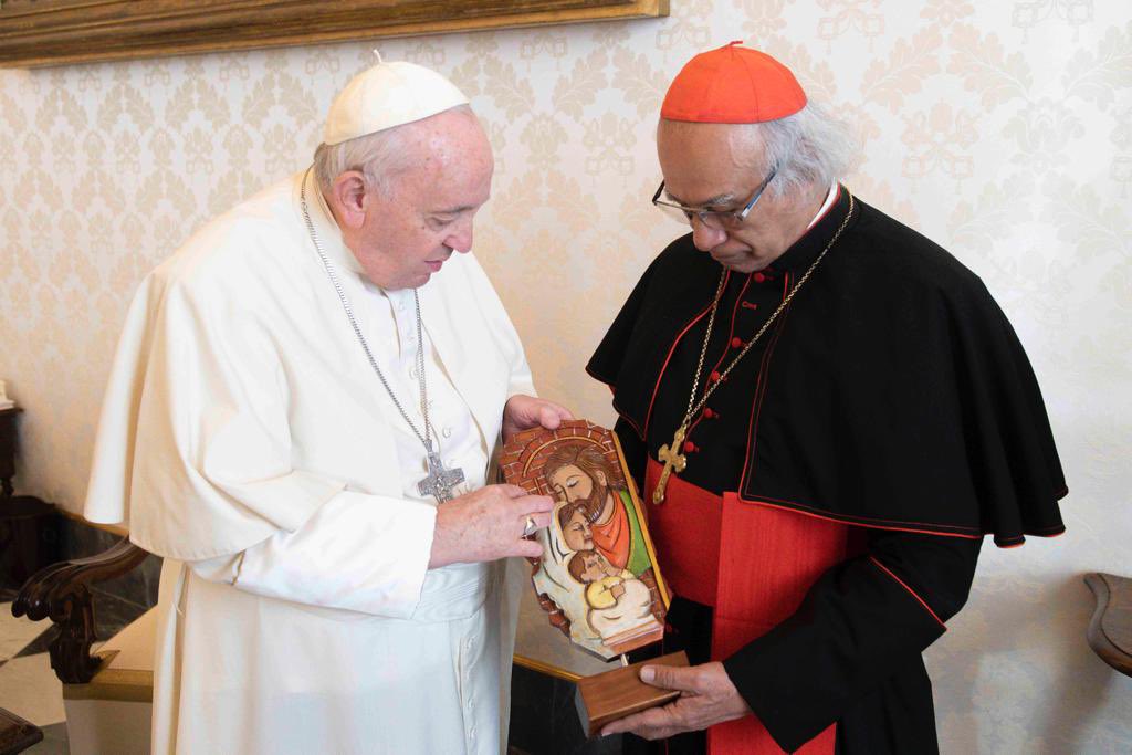 Cardenal Brenes y papa Francisco