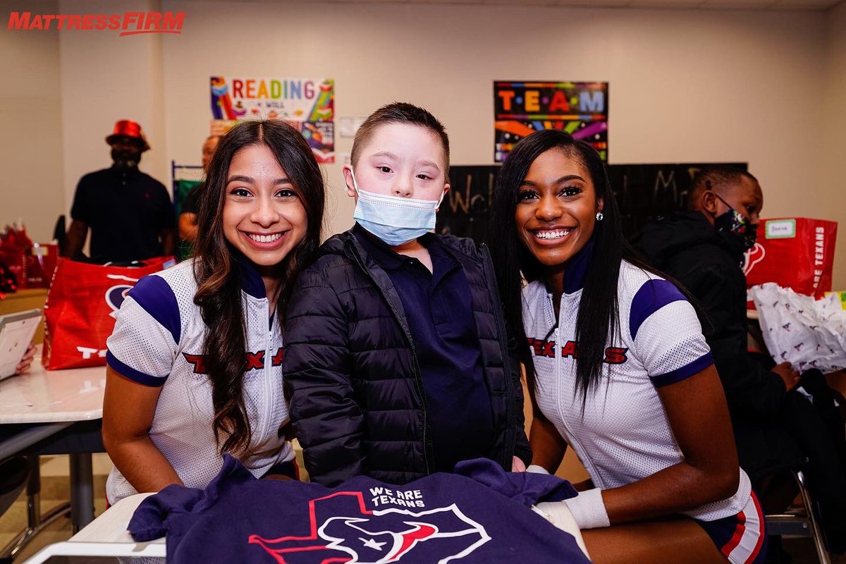 In honor of Battle Red Day, we teamed up with @MattressFirm to surprise a special education classroom in @HoustonISD with sensory toys, school supplies, new coats and a $1,500 grant! #texanscare