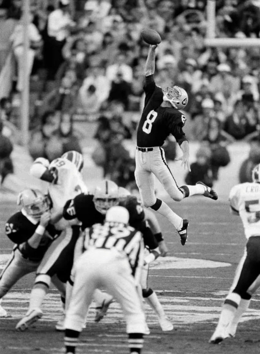 Paul Gutierrez tweet media