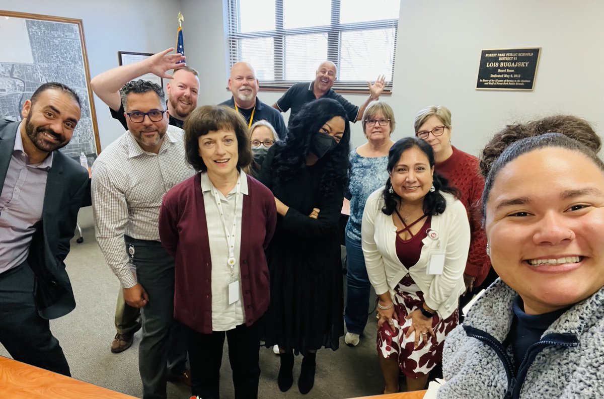 EAlvarezD91's tweet image. One quarter up! On to second quarter!!! #D91Greatness #ensembling