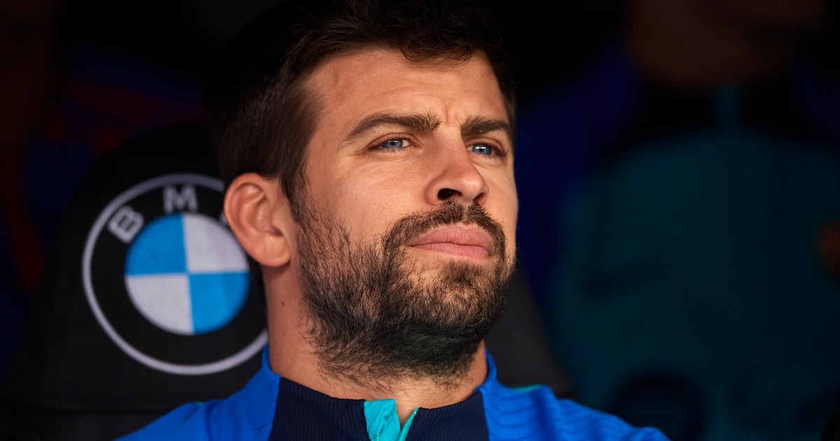 AlRojoVivo's tweet photo. Gerard Piqué anuncia retiro del fútbol profesional y cuándo será su último juego.
VIDEO => https://t.co/6sTUemxugG #pique #gerardpique #shakira #futbol #elbarca #barcelona #socer https://t.co/hMFtUdGHhJ
