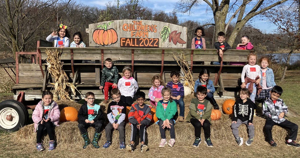 A sunny 73 degrees on a field trip in November….perfect! <a href="/Prairie_Hawks/">Prairie School</a> <a href="/OSD135/">Orland District 135</a>