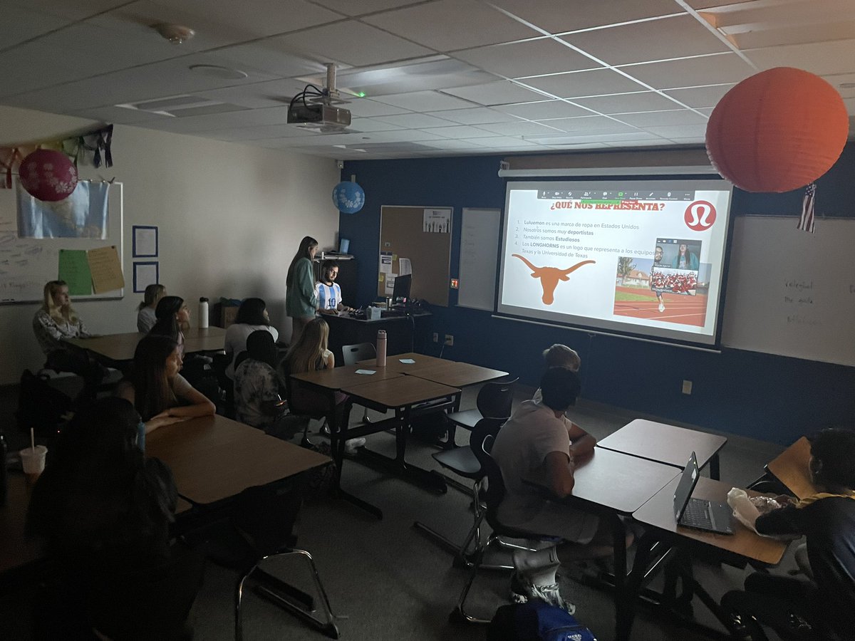 LeanderTigers's tweet photo. Incredible cultural exchange experience in Mr. Aguilar’s Spanish class today. LMS students conversed with students in Argentina in the languages they are learning. Very special. #OurLMS https://t.co/HdxQqPmisU