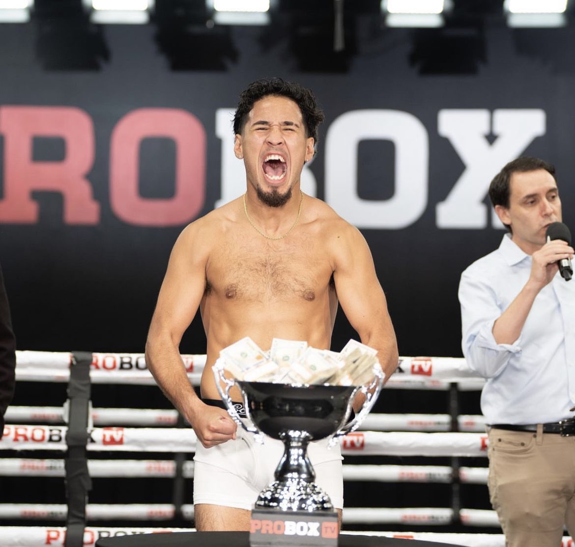 ProBox_TV's tweet photo. THE CHANCE OF A LIFETIME 💪

Kendo Castaneda and Antonio Moran weighed in as they look to put themselves back onto the elite list of names at 140lbs with a win tomorrow night in the Last Chance Tournament, live on ProBox TV 📺 https://t.co/B0NgVuVCWs