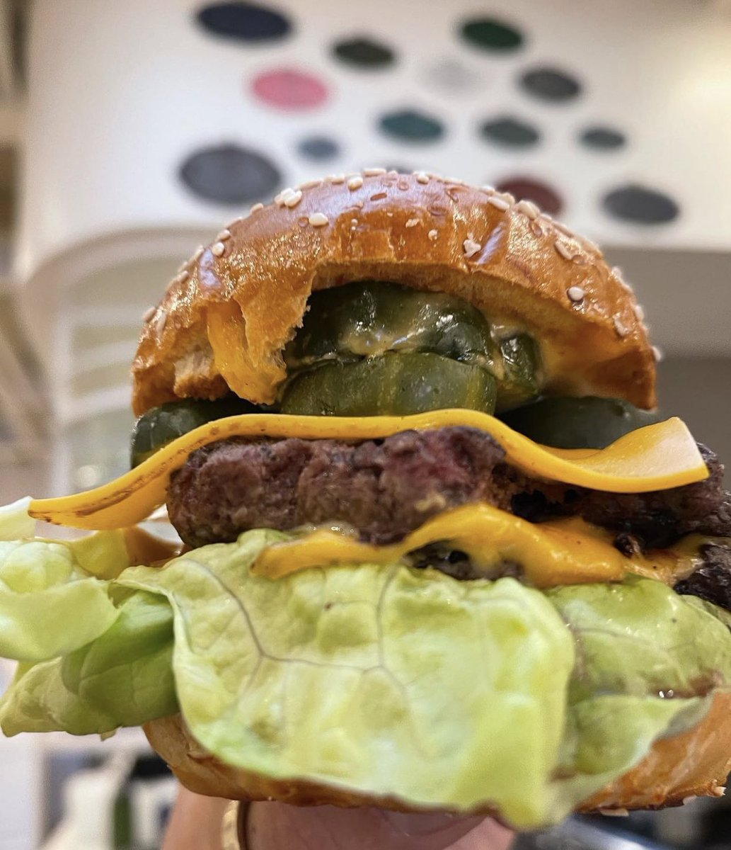 The beauty in its simplicity.
Two patties, smashed and grilled for that perfect crust, melted cheese, sauce, house made pickles. 
Get it delivered today or enjoy it @whiskeydiner.
