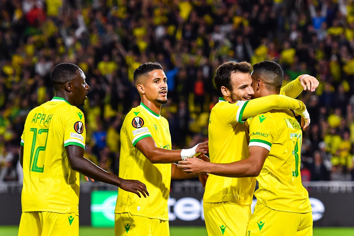 ActuFoot_'s tweet photo. 🚨 Le FC Nantes sera confronté à l'une de ces équipes en seizièmes de finale de l'Europa League :

🇳🇱 Ajax 
🇩🇪 Leverkusen
🇪🇸 FC Barcelone
🇵🇹 Sporting
🇦🇹 Salzbourg
🇺🇦 Shakhtar
🇪🇸 Séville 
🇮🇹 Juventus

🤯🥵 https://t.co/gKrKVY5shK