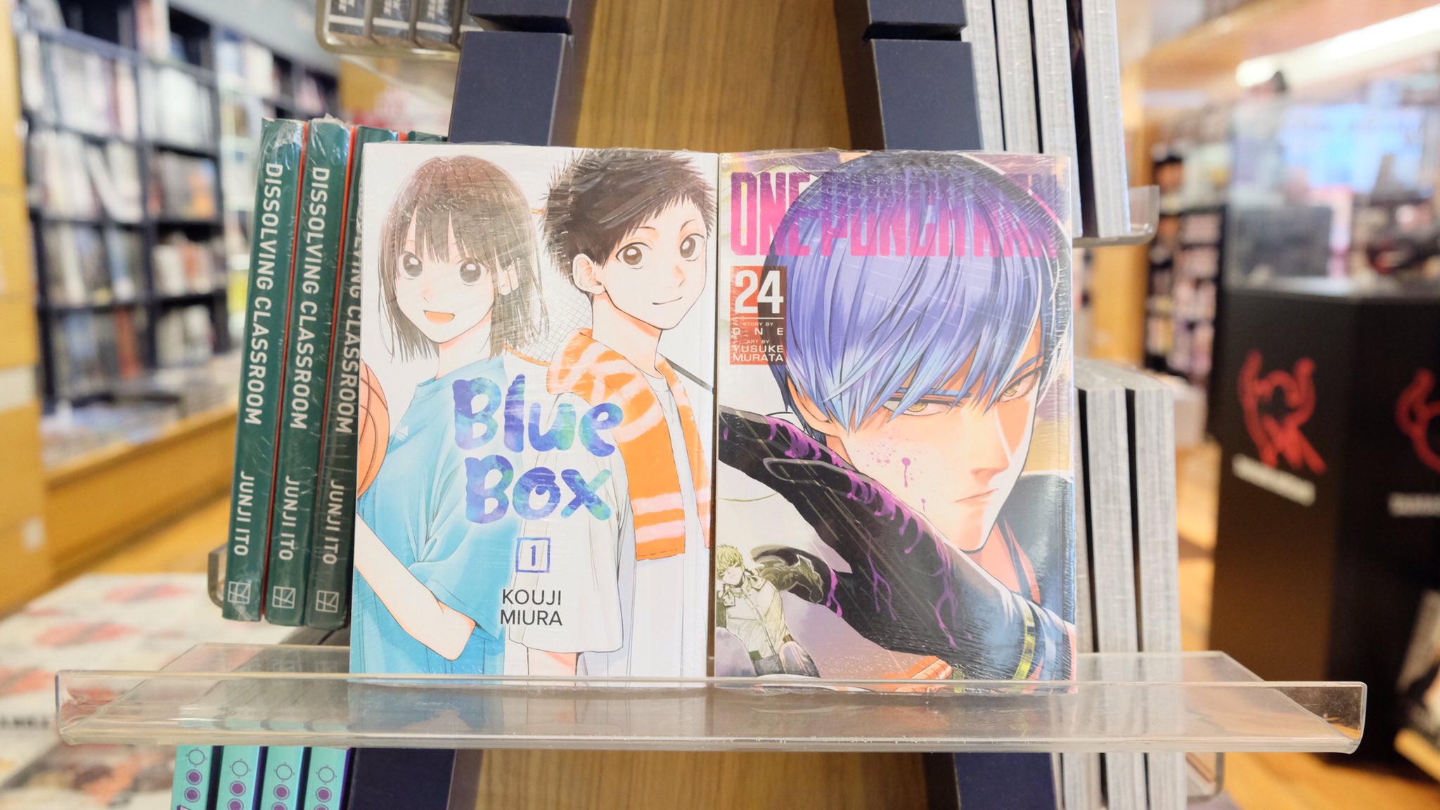 Kinokuniya USA on Twitter: "The first volume of BLUE BOX is finally  available in English! Follow badminton boy Taiki's romance with basketball  girl Chinatsu! The latest volume of ONE PUNCH MAN is