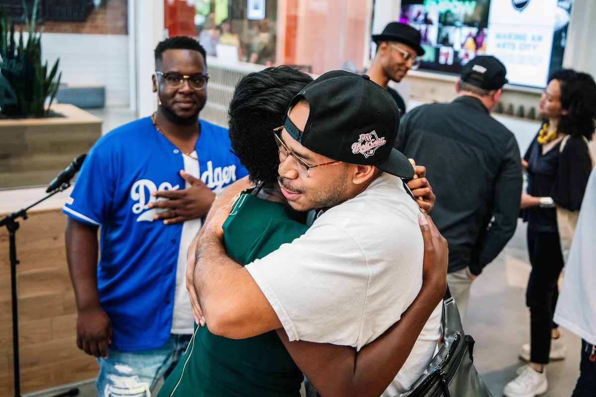 Diversity matters to consumers. Research from Marketing Charts reveals that 62% of consumers feel like a brand's diversity (or lack thereof) has a direct impact on how they perceive its products and services. Read more: entrepreneur.com/article/364376)

#ItsHueHouse #Marketing