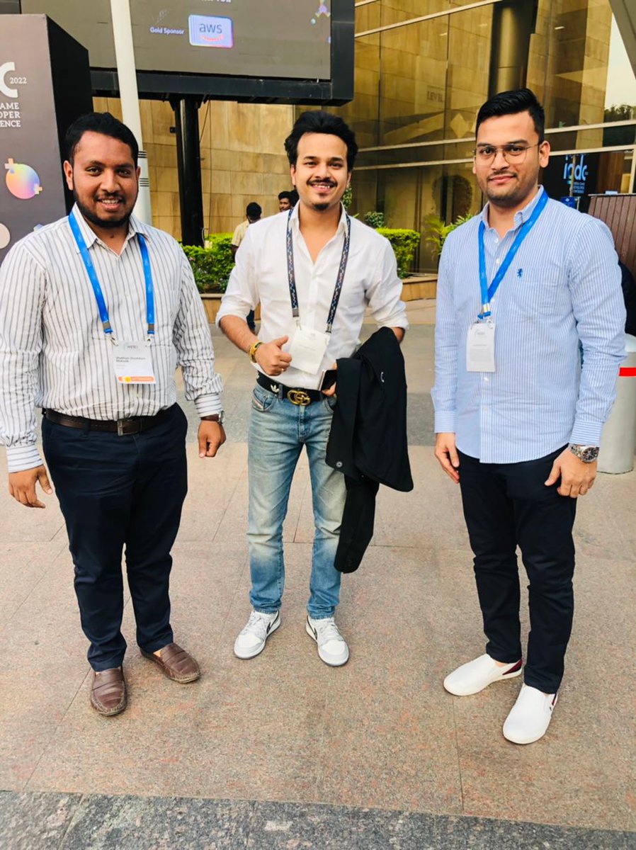 block_tr3e's tweet photo. great meeting you @8bit_thug thanks for sharing your thoughts @web3conclave #Web3Conclave https://t.co/xwNOG5VDyK