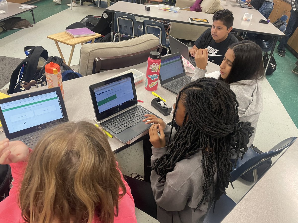 PeelerMrs's tweet photo. Collaborating with quizlet live today to review for tomorrow’s test!! #PabthersPersevere #PolkAvid #collaboration #cfbscience https://t.co/phkH5o0THA