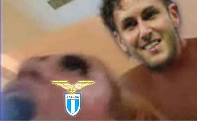 FgqfE7iXwAYVgzH?format=jpg&name=small