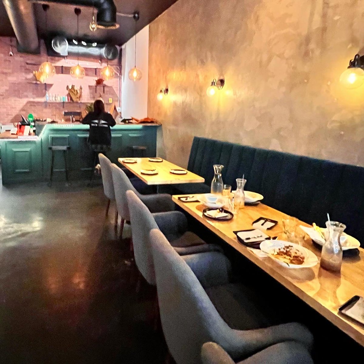 Patrickist's tweet photo. Day 2 #SactownEating Hiso (524 12th St) Laotian/Thai in Alkali Flat. Lot of turnover on this space but Hiso knocks it out of the park! Interior design stunning. Mee Kati (curry noodle soup w ground beef) Delicious. Building is for sale too! HMU to own this beautiful historic prop https://t.co/tEXIWvz2U2