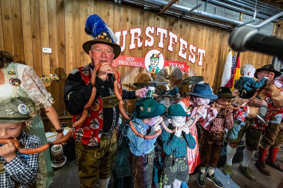 Wurstfest tweet media