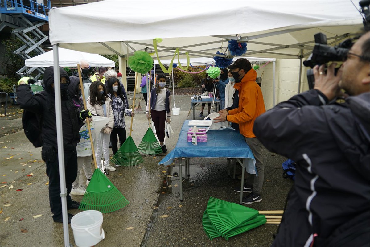 Join us in a catch basin & litter cleanup in the neighbourhood of Sunset Community Centre. Bring together family & friends to kick off the catch basin cleanup season. 📆 Sat, Nov 5 🕐10 am - 12 pm 📍 Sunset Community Centre - 6810 Main St Register ➡️ ow.ly/3QXI50Lsogk