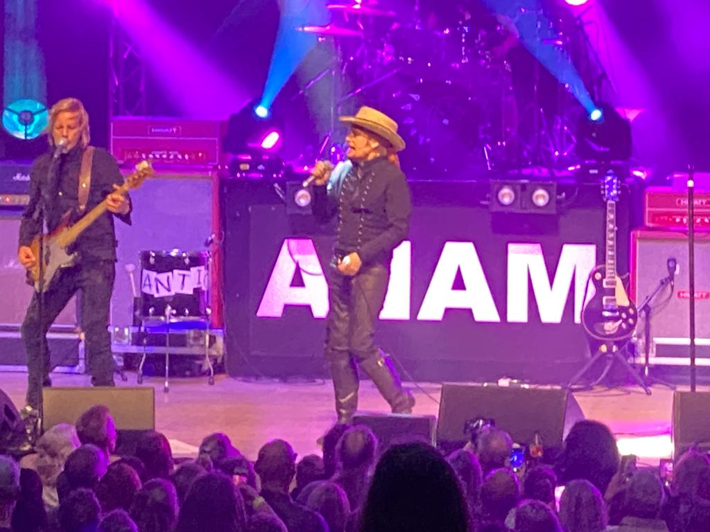 richc2005's tweet image. Happy birthday to Adam Ant  @adamaofficial - unbelievable concert at Leicester in Sept!