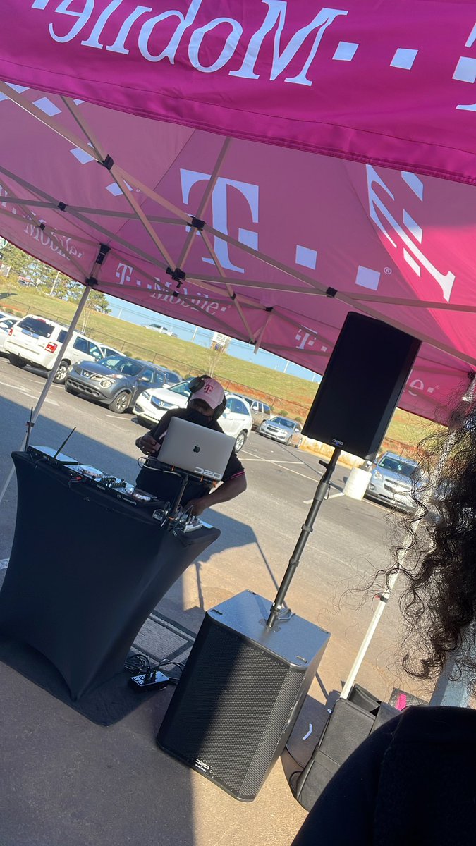 Meagan Edwards (@meagankedwards) on Twitter photo TROY ALABAMA!!!! We are READY to serve you!! LET’S GROOOWWW!!!! #AlabamaAces #GoGrowWin #Bandon #SCAL <a href="/AyanaVDA/">Ayana</a> <a href="/emilynellf/">Emily Fyne</a> <a href="/JohnStevens_/">John Stevens</a> TROY ALABAMA!!!! We are READY to serve you!! LET’S GROOOWWW!!!! #AlabamaAces #GoGrowWin #Bandon #SCAL <a href="/AyanaVDA/">Ayana</a> <a href="/emilynellf/">Emily Fyne</a> <a href="/JohnStevens_/">John Stevens</a>