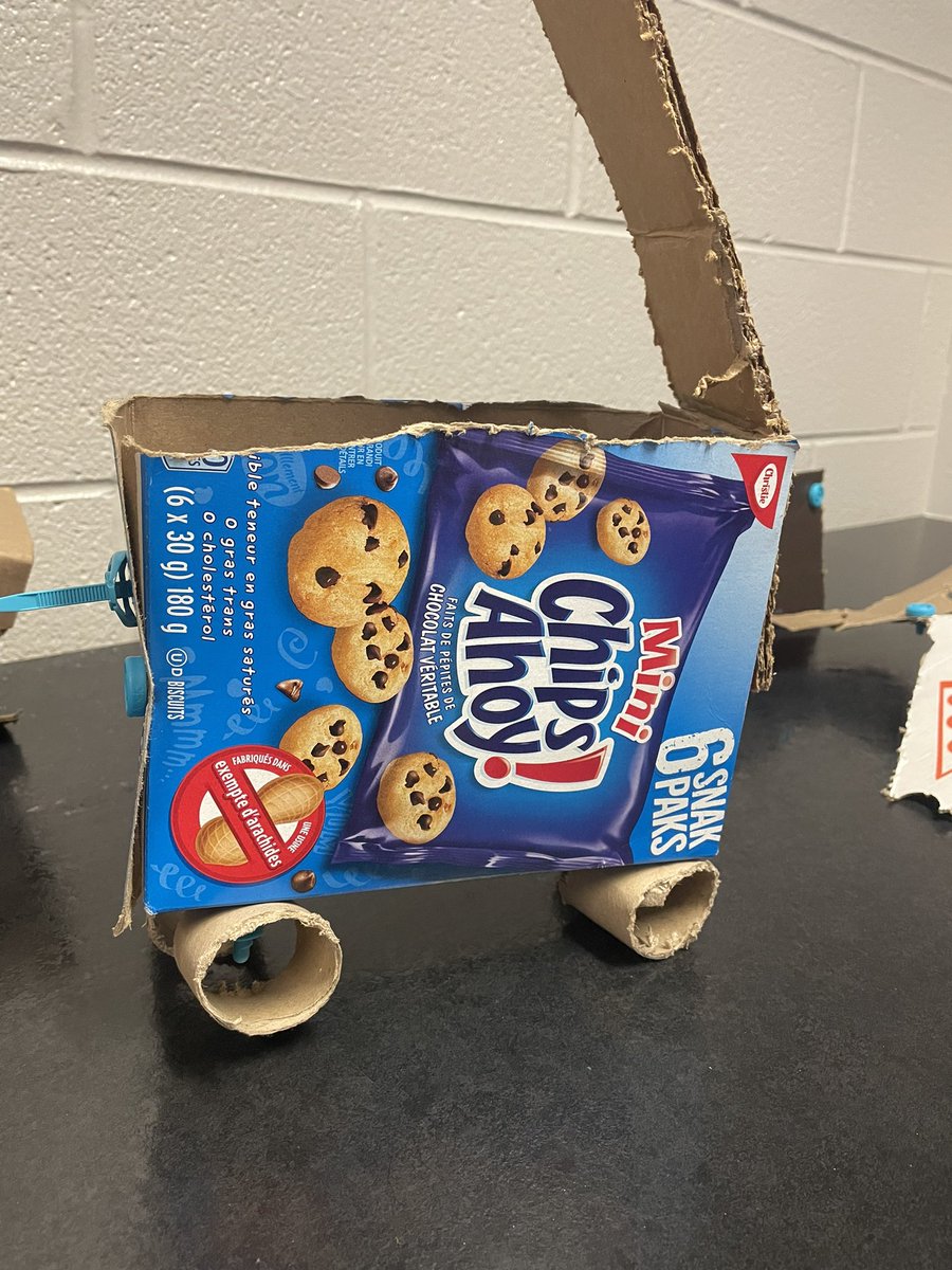 I won a <a href="/Makedo/">Makedo</a> kit last year from <a href="/DDSB_STEM/">DDSB STEM</a> ! We’re making good use of it <a href="/Carruthers_PS/">Carruthers Creek PS</a> ! Students are working through the engineering design process and creating amazing structures!! So fun.