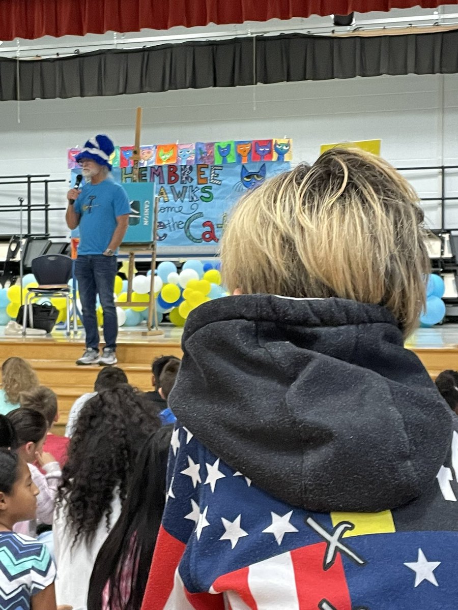 HSE_Matthews's tweet photo. My school is better than than your school! We had a great time when  #petethecat author and creator came to visit @HembreeSprings today. https://t.co/k6cpX4OfJS