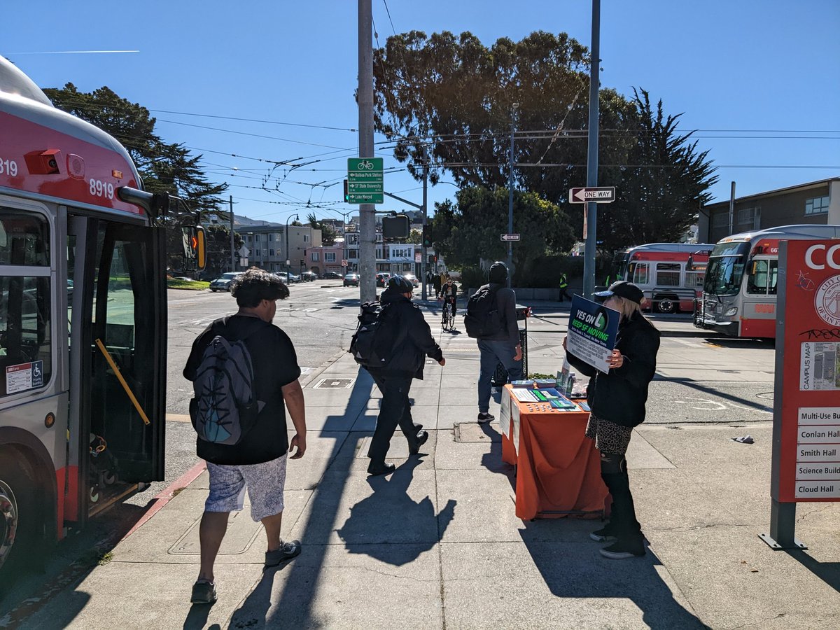 Cyrus Hall tweet media