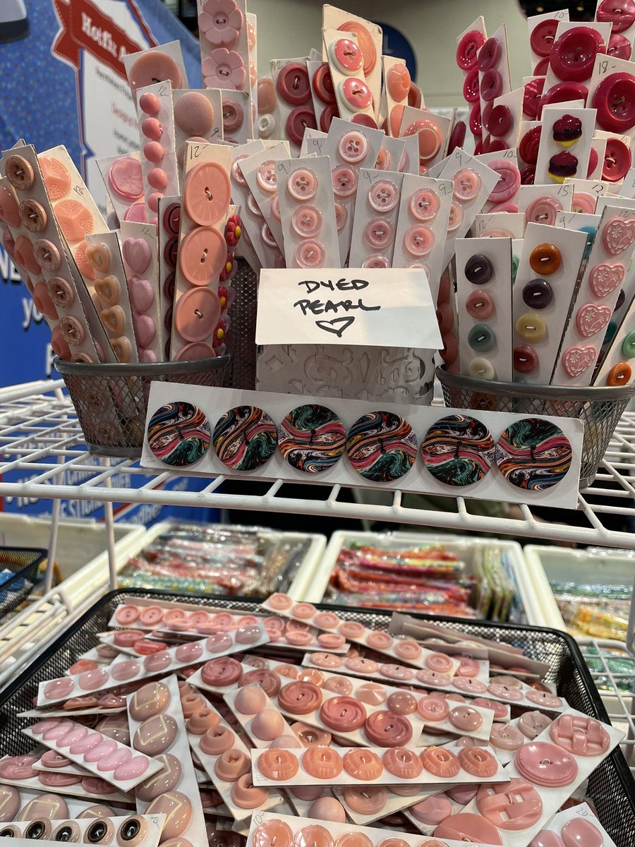 textilefusion's tweet photo. Pink buttons drew me like a magnet to Dusty’s Vintage Buttons at the International Quilt Festival in Houston, TX. So much to see at this event!
#InternationalQuiltFestival #PinkButtons https://t.co/Z26mDblbSg